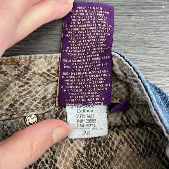 Sz26 Rich & Skinny Straight Leg distressed Dark blue wash EUC - Picture 10 of 10